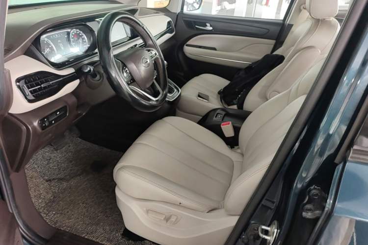 Used GAC Trumpchi M6 2019 270T Automatic Luxury Edition (7-seater) China V Standard Left Front Seat