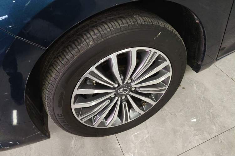 Used GAC Trumpchi M6 2019 270T DCT Luxury Edition (6-seater) China VI Left Front Wheel Hub