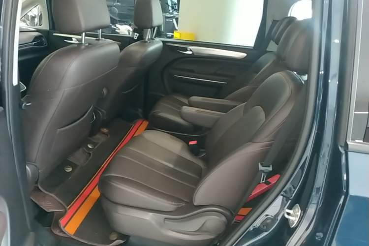 Used GAC Trumpchi M6 2019 270T DCT Prestige Edition (7-seater) China VI Left Rear Seat