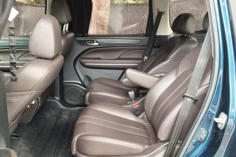Used GAC Trumpchi M6 2019 270T Automatic Luxury Edition (7-seater) China V Standard Left Rear Seat