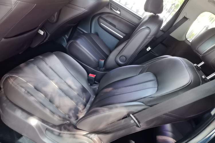 Used GAC Trumpchi M6 2019 270T DCT Luxury Edition (6-seater) China VI Left Rear Seat