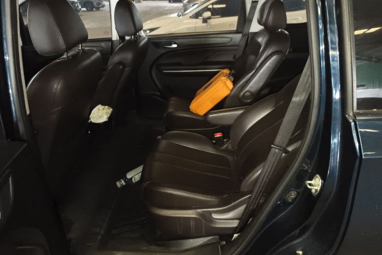 Used GAC Trumpchi M6 2019 270T DCT Luxury Edition (7-seater) China VI Left Rear Seat