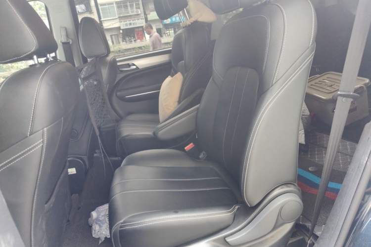 Used GAC Trumpchi M6 2019 270T DCT Prestige Edition (7-seater) China VI Left Rear Seat