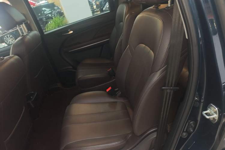 Used GAC Trumpchi M6 2019 270T DCT Luxury Edition (7-seater) China VI Left Rear Seat