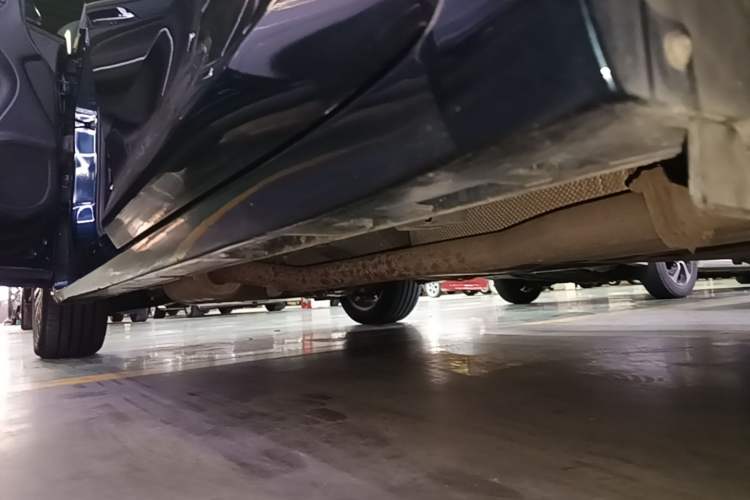 Used GAC Trumpchi M6 2019 270T DCT Luxury Edition (6-seater) China VI Left Side Sill