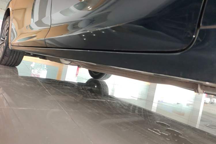 Used GAC Trumpchi M6 2019 270T Automatic Luxury Edition (7-seater) China V Standard Left Side Sill