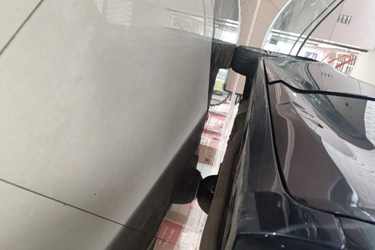 Used GAC Trumpchi M6 2019 270T DCT Luxury Edition (7-seater) China VI Left Side Sill