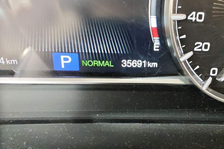 Used GAC Trumpchi M6 2019 270T DCT Luxury Edition (7-seater) China VI Odometer Close Up
