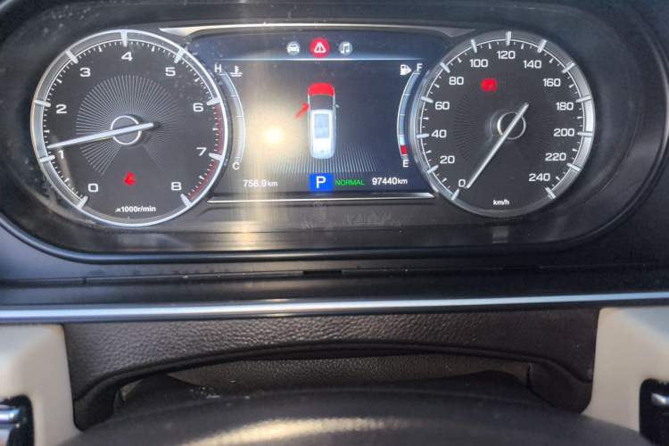 Used GAC Trumpchi M6 2019 270T DCT Elite Edition (7-seater) China VI Odometer Close Up