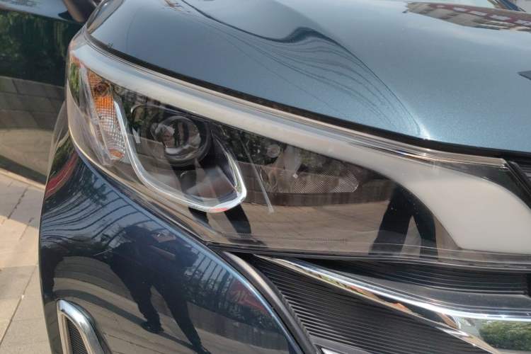 Used GAC Trumpchi M6 2019 270T DCT Luxury Edition (7-seater) China VI Right Front Headlight