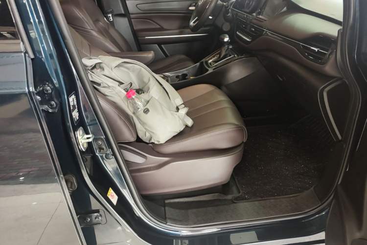 Used GAC Trumpchi M6 2019 270T DCT Luxury Edition (7-seater) China VI Right Front Seat