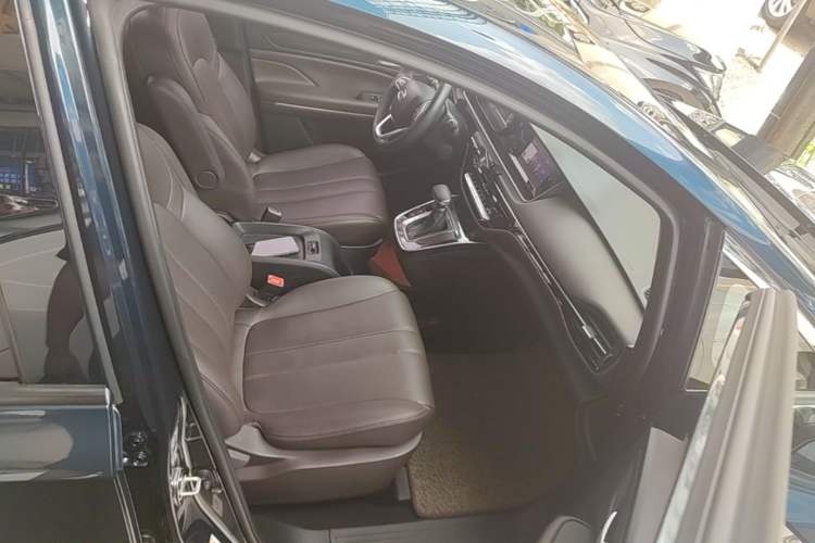 Used GAC Trumpchi M6 2019 270T DCT Luxury Edition (6-seater) China VI Right Front Seat