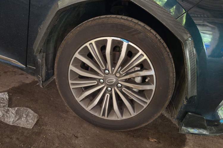 Used GAC Trumpchi M6 2019 270T DCT Luxury Edition (6-seater) China VI Right Front Wheel Hub