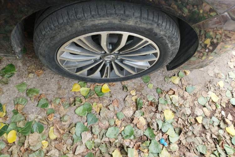 Used GAC Trumpchi M6 2019 270T DCT Luxury Edition (7-seater) China VI Right Front Wheel Hub