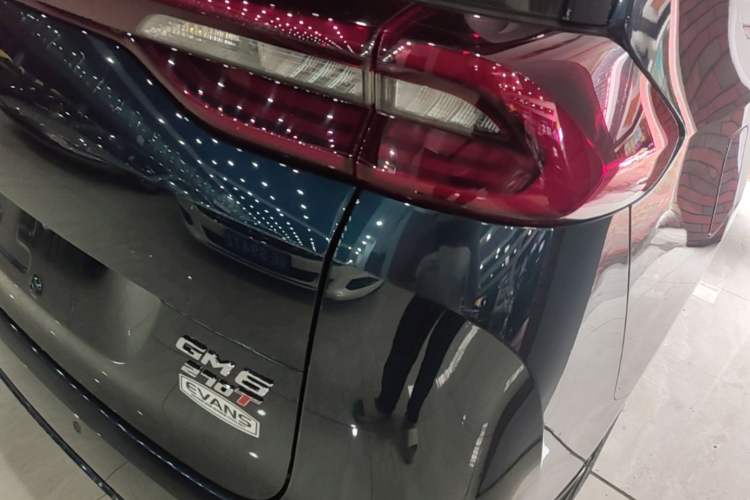 Used GAC Trumpchi M6 2019 270T DCT Luxury Edition (7-seater) China VI Right Rear Taillight