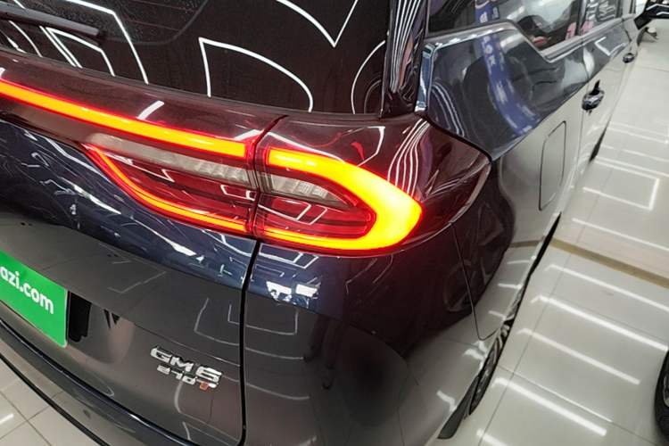 Used GAC Trumpchi M6 2019 270T DCT Luxury Edition (7-seater) China VI Right Rear Taillight