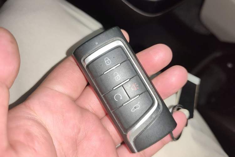 Used GAC Trumpchi M6 2019 270T Automatic Luxury Edition (7-seater) China V Standard Vehicle Key
