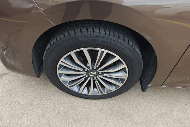 Used GAC Trumpchi M6 2019 270T Automatic Prestige Edition (7-seater) China V Standard Exterior 4