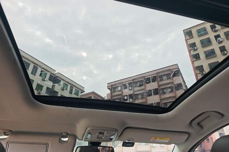 Used GAC Trumpchi M6 2019 270T Automatic Prestige Edition (7-seater) China V Standard Headliner
