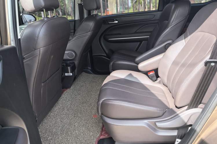Used GAC Trumpchi M6 2019 270T Automatic Luxury Edition (7-seater) China V Standard Interior 3