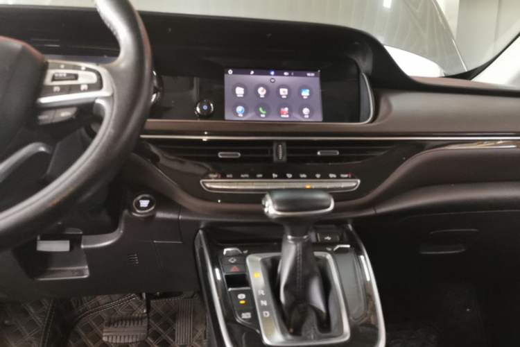 Used GAC Trumpchi M6 2019 270T Automatic Luxury Edition (7-seater) China V Standard Audio And AC Panel