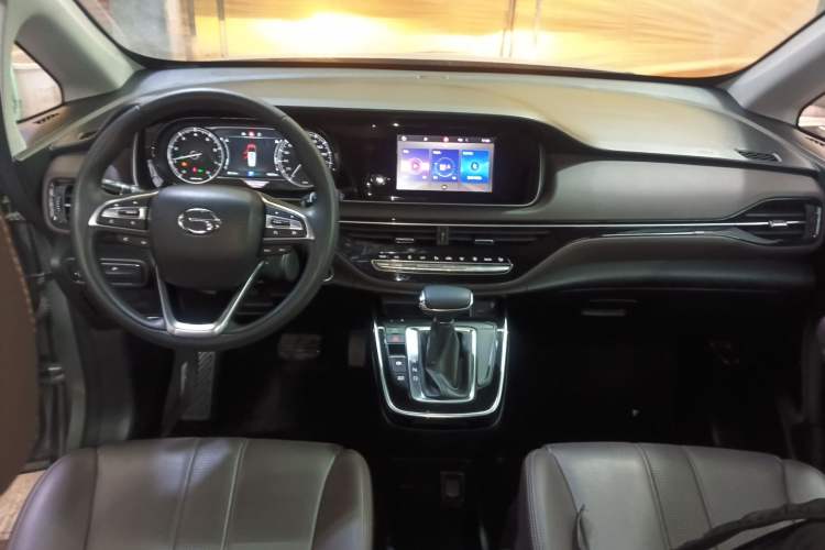 Used GAC Trumpchi M6 2019 270T DCT Luxury Edition (7-seater) China VI Center Console