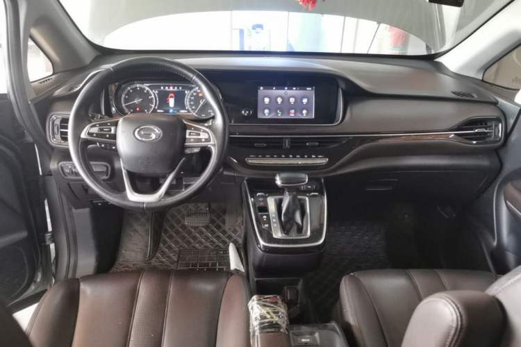 Used GAC Trumpchi M6 2019 270T Automatic Luxury Edition (7-seater) China V Standard Center Console
