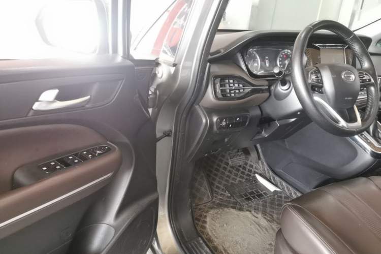 Used GAC Trumpchi M6 2019 270T Automatic Luxury Edition (7-seater) China V Standard Driver Seat