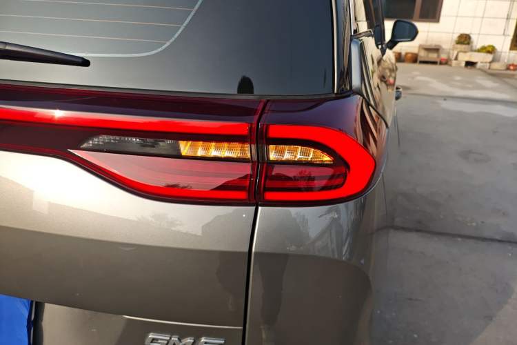 Used GAC Trumpchi M6 2019 270T DCT Luxury Edition (7-seater) China VI Exterior 6