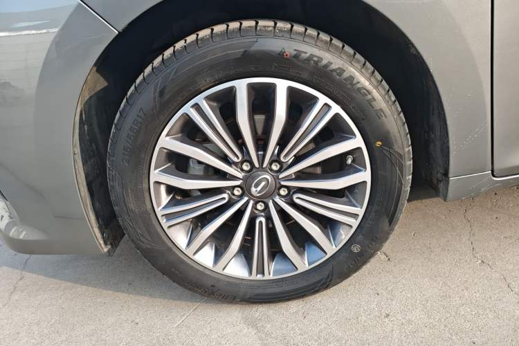 Used GAC Trumpchi M6 2019 270T DCT Luxury Edition (7-seater) China VI Exterior 7