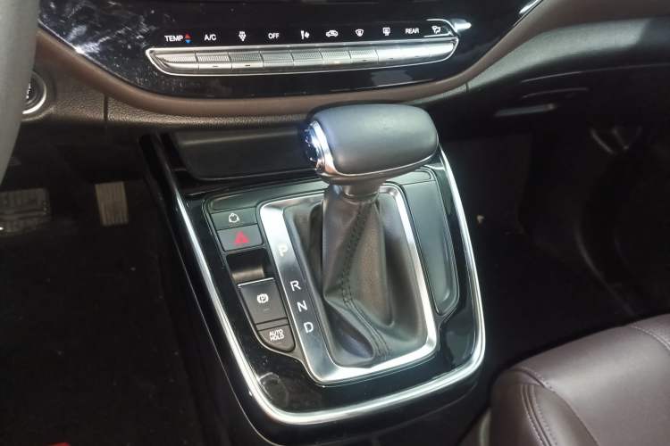 Used GAC Trumpchi M6 2019 270T DCT Luxury Edition (7-seater) China VI Gear Lever