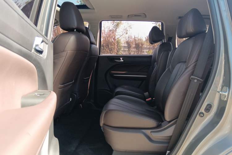 Used GAC Trumpchi M6 2019 270T Automatic Luxury Edition (6-seater) - China V Standard Interior 1
