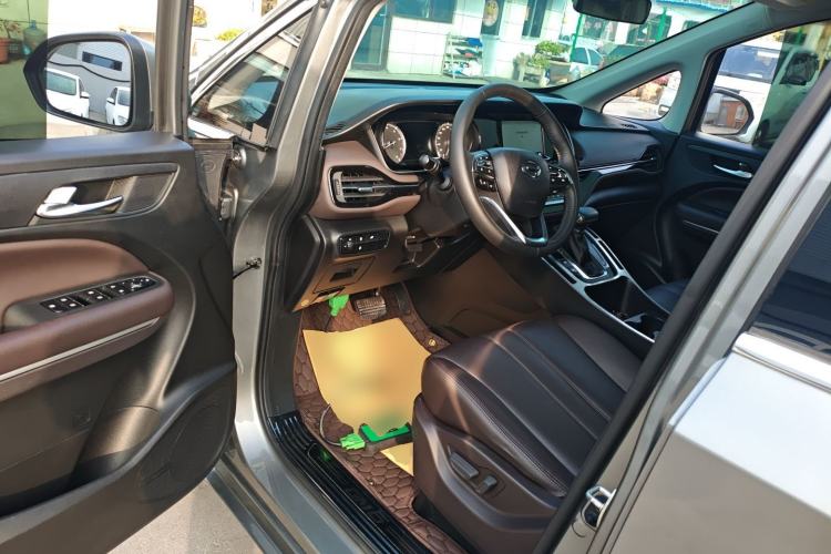 Used GAC Trumpchi M6 2019 270T DCT Luxury Edition (7-seater) China VI Interior 3
