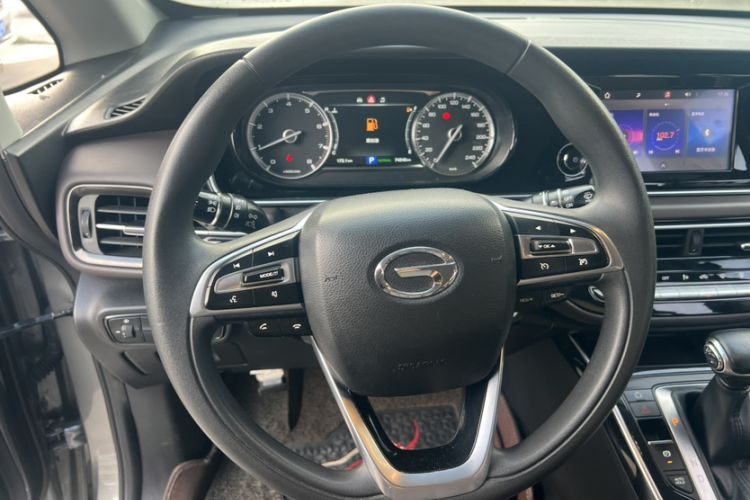 Used GAC Trumpchi M6 2019 270T DCT Luxury Edition (7-seater) China VI Interior 3