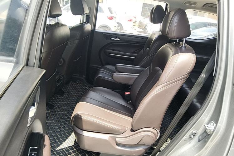 Used GAC Trumpchi M6 2019 270T DCT Prestige Edition (6-Seater) China VI Left Rear Seat