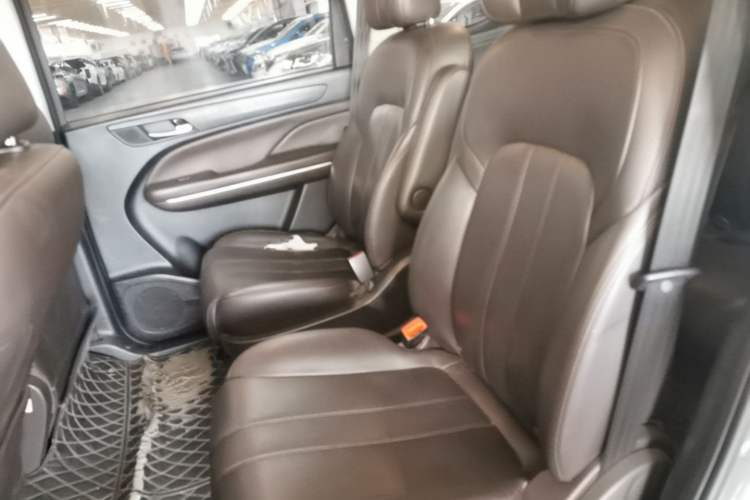 Used GAC Trumpchi M6 2019 270T Automatic Luxury Edition (7-seater) China V Standard Left Rear Seat
