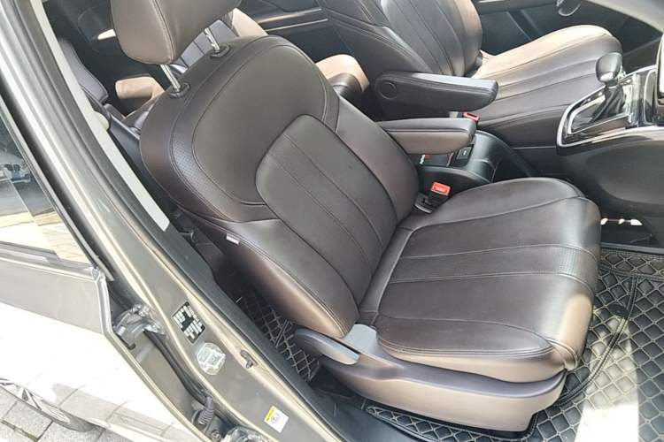 Used GAC Trumpchi M6 2019 270T DCT Prestige Edition (6-Seater) China VI Right Front Seat