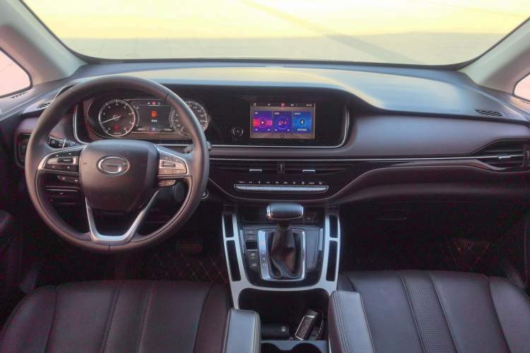 Used GAC Trumpchi M6 2019 270T Automatic Luxury Edition (6-seater) - China V Standard Center Console
