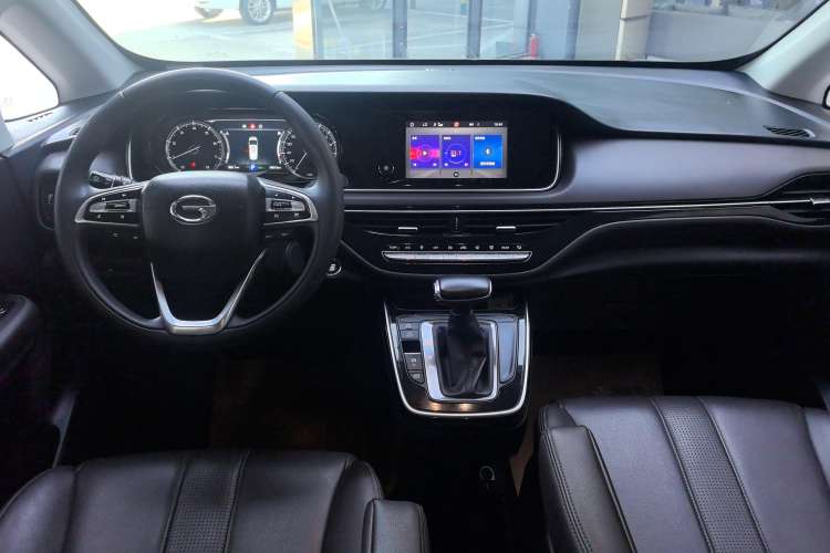 Used GAC Trumpchi M6 2019 270T DCT Luxury Edition (6-seater) China VI Center Console