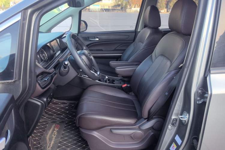 Used GAC Trumpchi M6 2019 270T Automatic Luxury Edition (6-seater) - China V Standard Left Front Seat