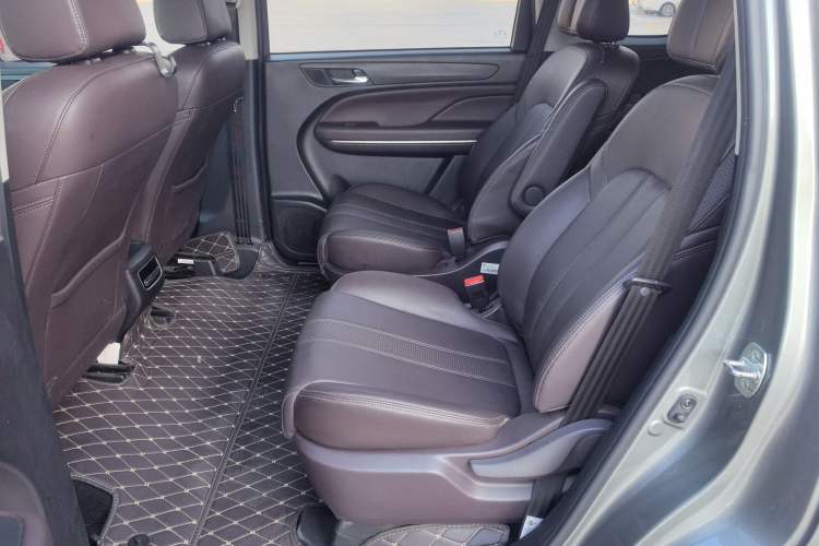 Used GAC Trumpchi M6 2019 270T Automatic Luxury Edition (6-seater) - China V Standard Left Rear Seat