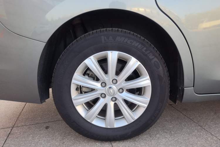 Used GAC Trumpchi M6 2019 270T Automatic Luxury Edition (6-seater) - China V Standard Right Rear Wheel Hub
