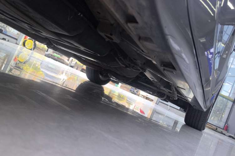 Used GAC Trumpchi M6 2019 270T DCT Luxury Edition (6-seater) China VI Right Side Sill