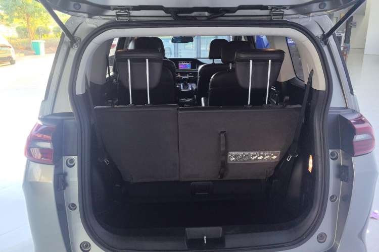 Used GAC Trumpchi M6 2019 270T DCT Luxury Edition (6-seater) China VI Trunk