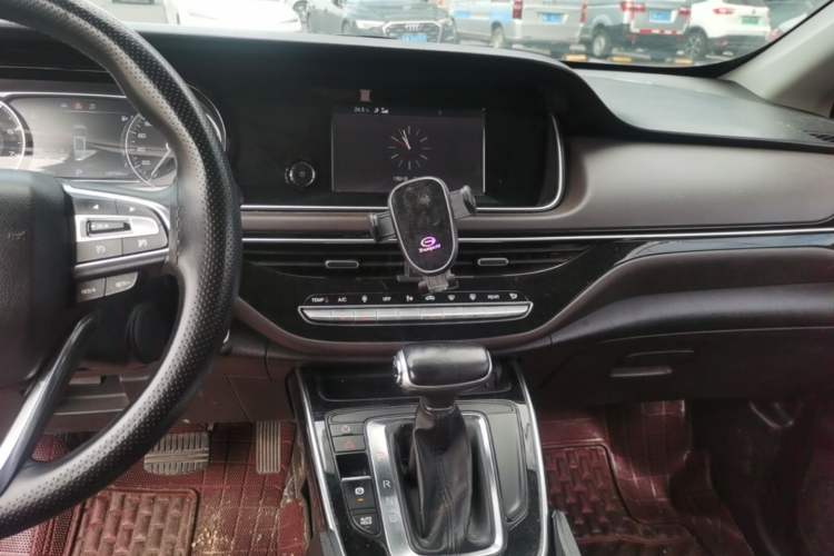 Used GAC Trumpchi M6 2019 270T DCT Luxury Edition (6-seater) China VI Audio And AC Panel