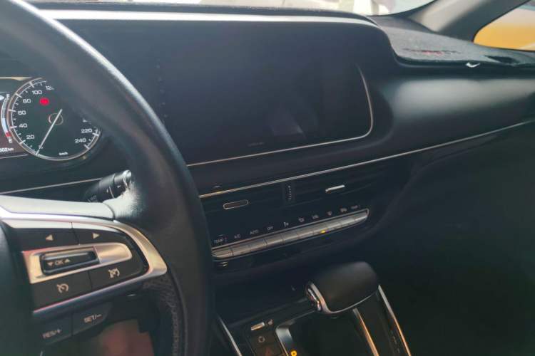 Used GAC Trumpchi M6 2019 270T DCT Luxury Edition (6-seater) China VI Audio And AC Panel