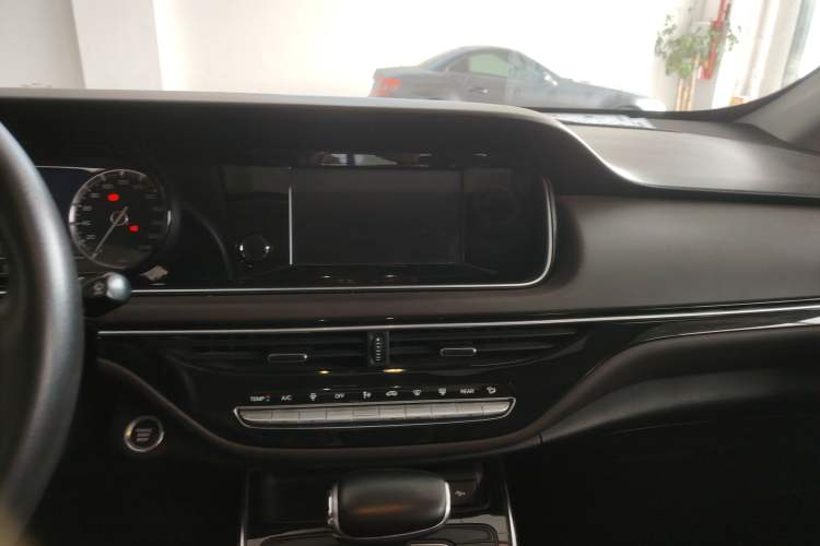 Used GAC Trumpchi M6 2019 270T DCT Luxury Edition (7-seater) China VI Audio And AC Panel