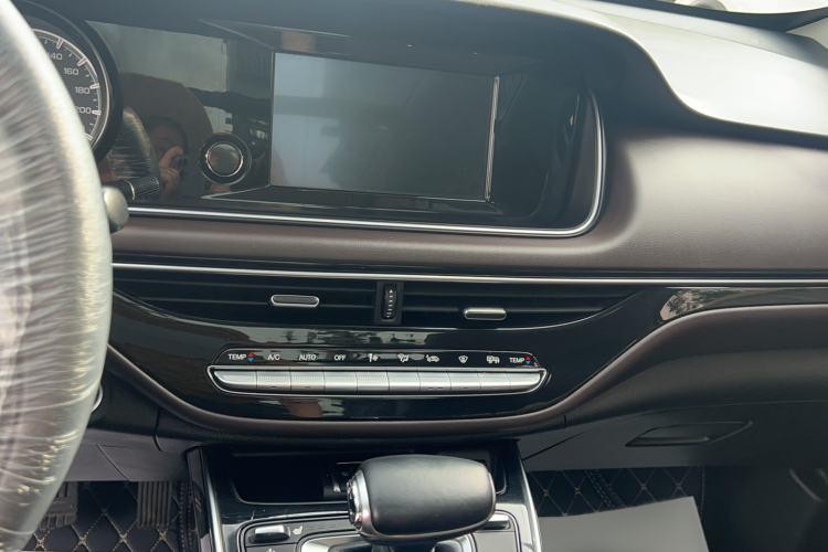 Used GAC Trumpchi M6 2019 270T Automatic Luxury Edition (7-seater) China V Standard Audio And AC Panel