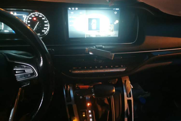 Used GAC Trumpchi M6 2019 270T DCT Luxury Edition (7-seater) China VI Audio And AC Panel