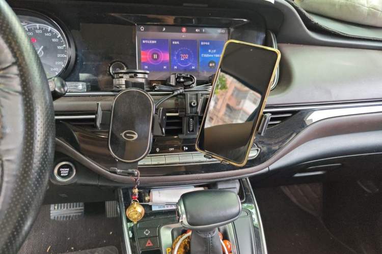 Used GAC Trumpchi M6 2019 270T Automatic Luxury Edition (7-seater) China V Standard Audio And AC Panel